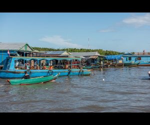 Siem Reap Floating Shops