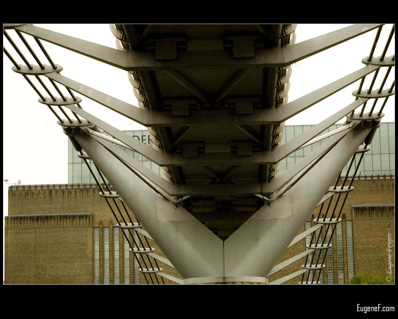 Modern Suspended Steel British Bridge