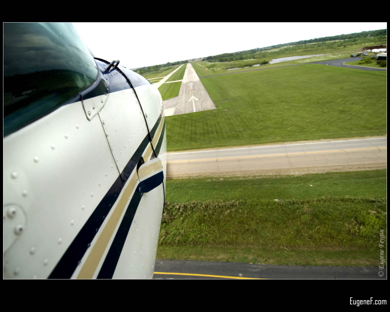 Airplane Runway